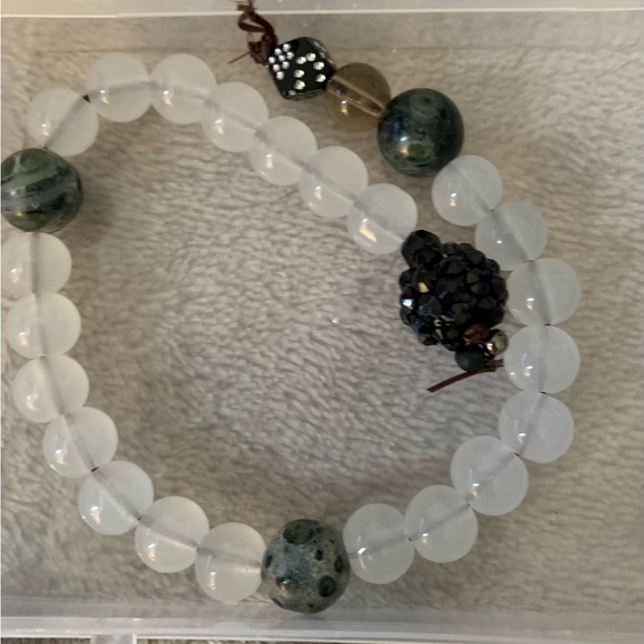 Assorted Bead Collection for Crafting - Picture 13 of 16